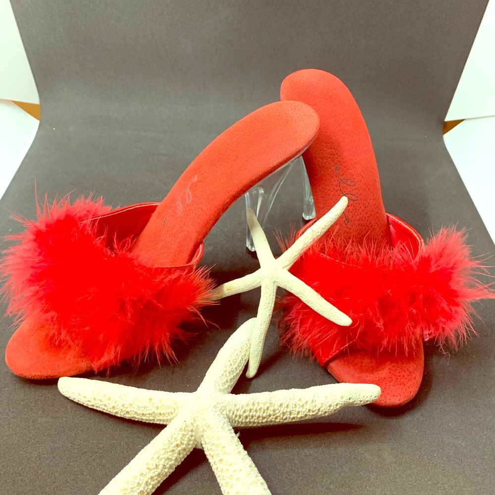 Beautiful Ellie Stilettos, size 9. Excellent buy.